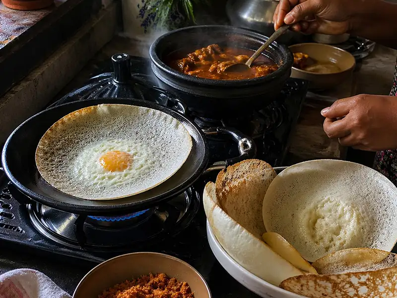 Sri Lanka food guide featuring traditional dishes, local cuisine and where to eat them