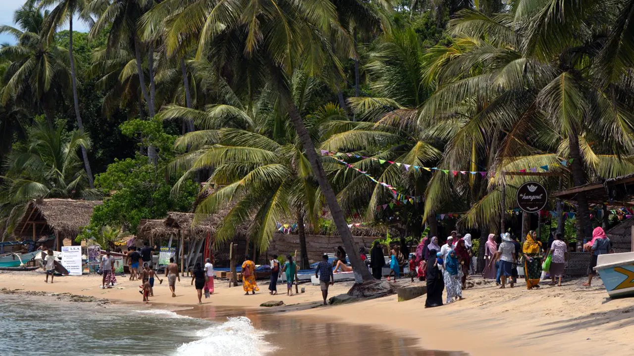 Arugam Bay beach in Sri Lanka for extending your surf holiday.