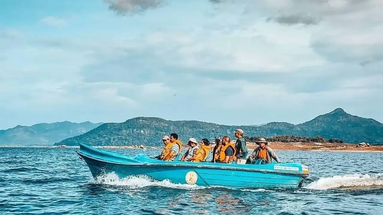 Boat-based safari rather than a jeep safari in Gal Oya National Park, Sri Lanka