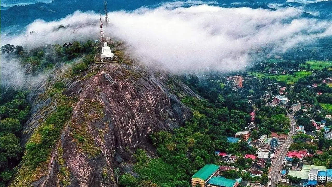 Kurunegala Sri Lanka – historic city surrounded by scenic hills and cultural attractions
