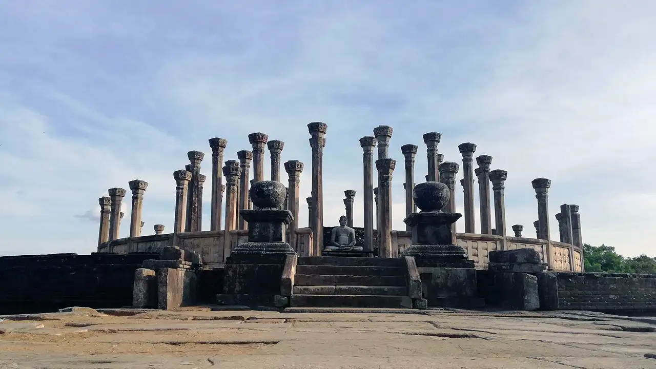 Medirigiriya Sri Lanka – ancient Buddhist ruins and historic Vatadage in the Cultural Triangle