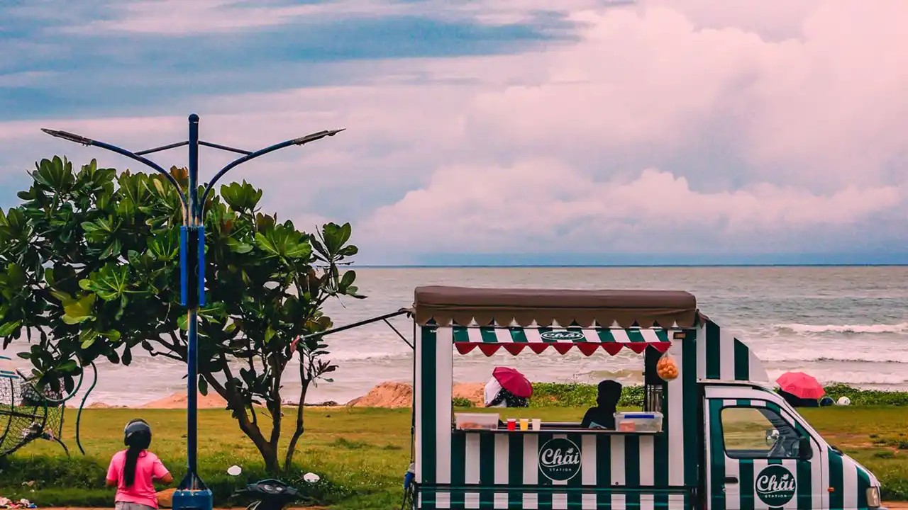 Mount Lavinia on the map – location and nearby attractions near Colombo, Sri Lanka