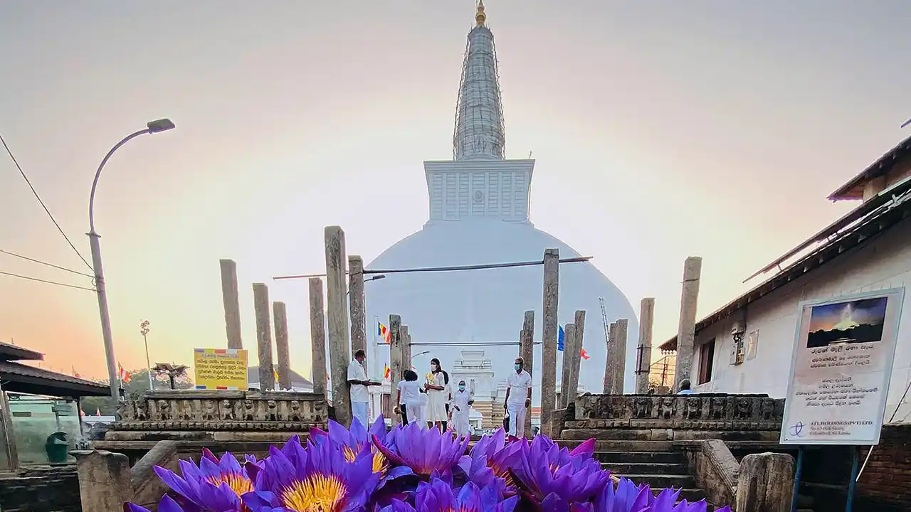 Ruwanwelisaya Stupa, an ancient Buddhist monument in Anuradhapura, Sri Lanka