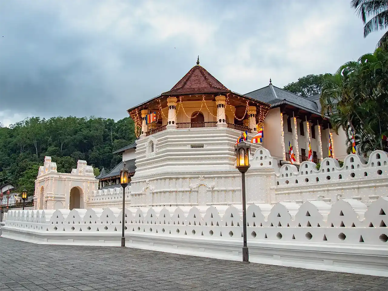 Temple of the Sacred Tooth Relic, Kandy