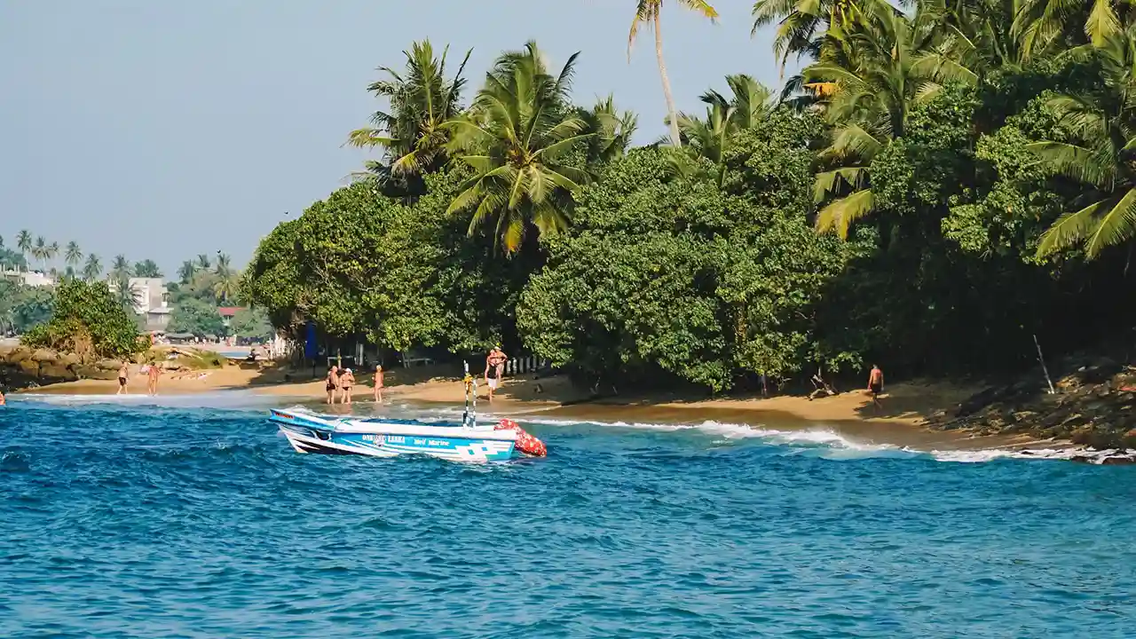 Plan your visit to Hikkaduwa, Sri Lanka