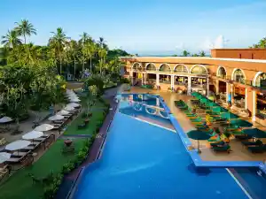 Araliya Beach Resort & Spa Unawatuna swimming pool in Sri Lanka