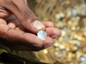 Traditional moonstone mine visit in Meetiyagoda, Sri Lanka with gem mining experience