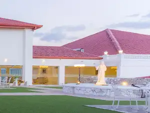 The Grand Kandyan Hotel 5-star hotel overlooking the hills and city of Kandy, Sri Lanka